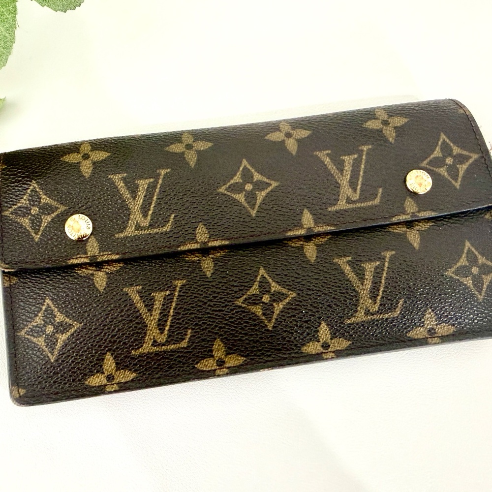 Authentic Louis Vuitton Monogram Porte-Trésor International Wallet
